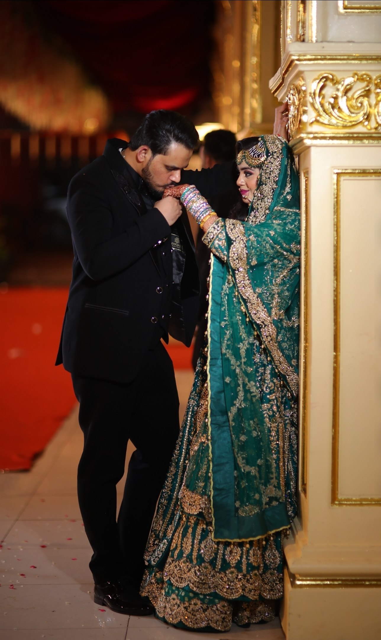 Ring moment